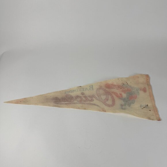 Vintage 29in MLB Baltimore Orioles Baseball Pennant Felt Memorabilia Damaged - Picture 7 of 10